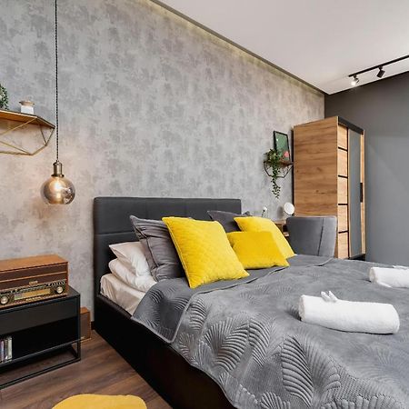Old Town Studio Good Vibes By Noclegi Renters Cracóvia Exterior foto